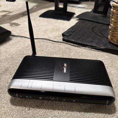 VERIZON FIOS Actiontec "MI424-WR REV. F" Wireless Gigabit Modem/Router - Image 1 of 4