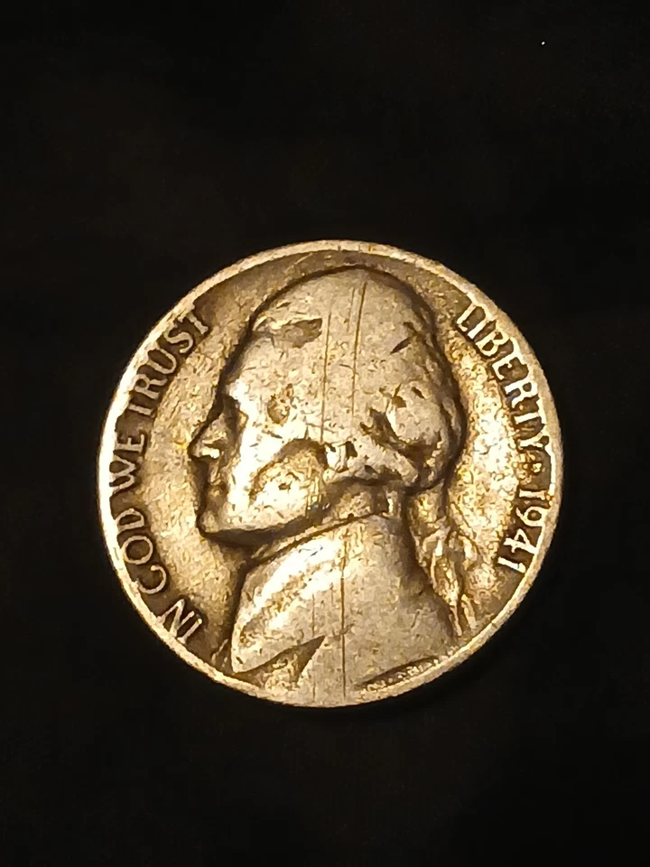 1941 Jefferson Nickel WWII Era Collectible Coin NO MINT MARK  - Image 1 of 3