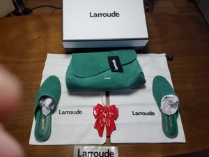 Larroude Venice flache Pantolette Größe 7 und passendes Etui Clutch Handtasche smaragdgrün - Bild 1 von 11