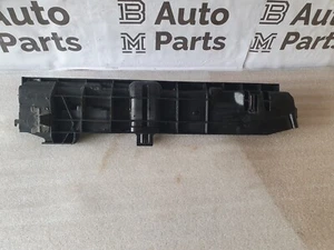 BMW 1 SERIES 2008 2.0 E81 E87 E82 Driver Side Radiator Bracket 17107524912 - Picture 1 of 2