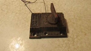 Antique Cast Iron Eastlake Cupboard Latch - Photo 1/2