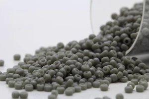 Miyuki Round Rocailles 15/0 Seed Beads - 30grs Bag Various colors - PS31 - Picture 1 of 16