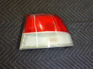 OEM 99-00 HONDA CIVIC SI EK Tail light Lamp Assembly RH Outer PASSENGER'S Side - Picture 1 of 9