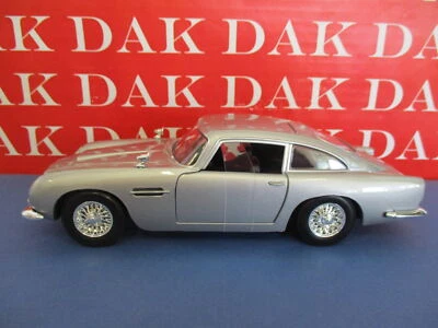 Die cast 1/24 Modellino Auto 007 James Bond Aston Martin DB5 Goldfinger - Immagine 1 di 4