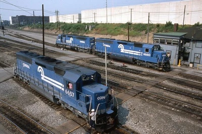 (Lot 2542, Set of 13)   ERIE LACKAWANNA in the CONRAIL ERA Slides. - Image 1 of 4