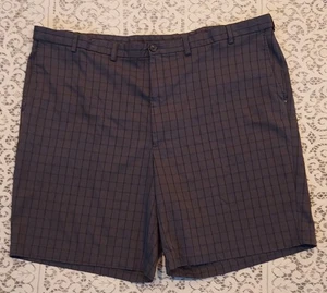 Haggar Cool 18 Pro Mens Expandable Waist Golf Shorts Sz 50 Gray Check 9" Inseam - Picture 1 of 6