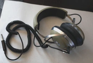 Auriculares profesionales KOSS PRO4AA estéreo vintage con cable en espiral sin probar - Imagen 1 de 8