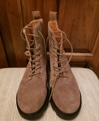 Madewell The Shelton Lace-Up Boot in Burnt Olive, Size 8 Foto 1 de 4