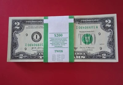 100 TWO DOLLAR BILLS - $2 UNCIRCULATED SEQUENCIAL - EIGHT STAR NOTES INSIDE! - Image 1 of 4
