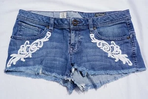 Volcom High Voltage Cutoff Short Fit Stretch Denim Shorts. Women's Size 5, GUC!! - Picture 1 of 3