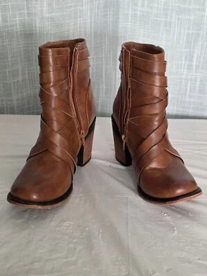 Женские коричневые сапоги Pierre Dumas размер 7,5 - Изображение 1 из 4