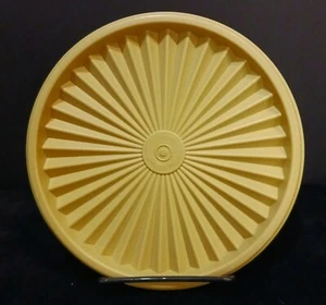 Vtg Tupperware 808 Harvest Gold Servalier Round Canister Replacement Lid 6.5" - Picture 1 of 3