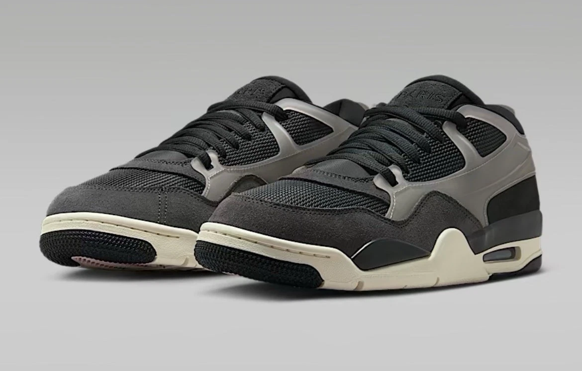 Preços baixos em Paris Saint-Germain x Air Jordan 4 RM Off Noir | eBay