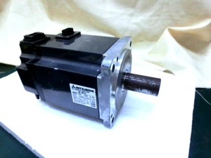 Mitsubishi HF-KP73 AC Servo Motor,3P 106Vac,750W,used,Jap&4106 - Picture 1 of 7