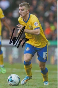 FOTO 3 WIGAN ATLÉTICA FIRMADA A MANO CALLUM MCMANAMAN 6X4. - Imagen 1 de 1
