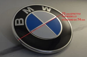 STEMMA BMW 74 MM 73 DIAMETRO CALIBRATO EFFETTIVO LOGO BMW FREGIO A DUE PIN BLU - Foto 1 di 9