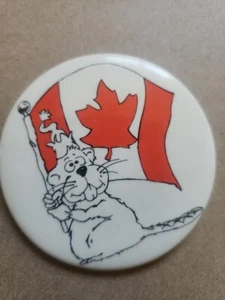 Cool Old Button - Picture 1 of 2