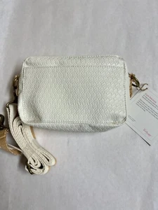 Treinta y un BOUTIQUE CRUZ EN BLANCO TEJIDO DE CESTA Nuevo - Imagen 1 de 4
