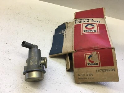 NOS GM Smog Valve 1969 1970 Chevrolet C10 C20 C30 G10 G20 1969 Blazer 307  - Image 1 of 4