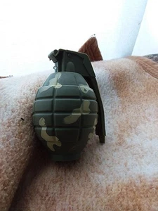 2014 Toy Things Plastic Handgrenade Camouflage - Picture 1 of 8