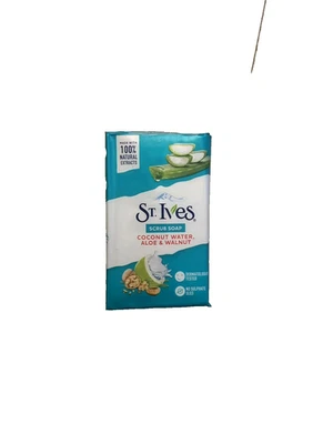Jabón en barra exfoliante St. Ives de 12 piezas con agua de coco, aloe y nogal Foto 1 de 3