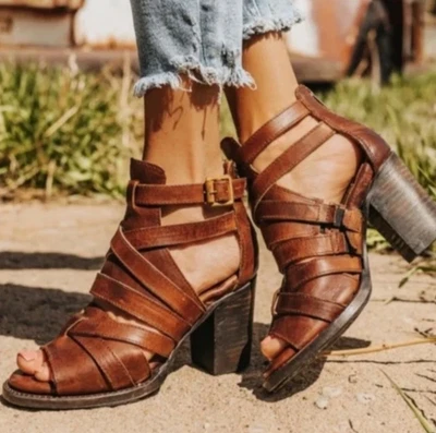 Botas Freebird Steven Claw couro tiras salto tornozelo marrom 7 - Imagem 1 de 4