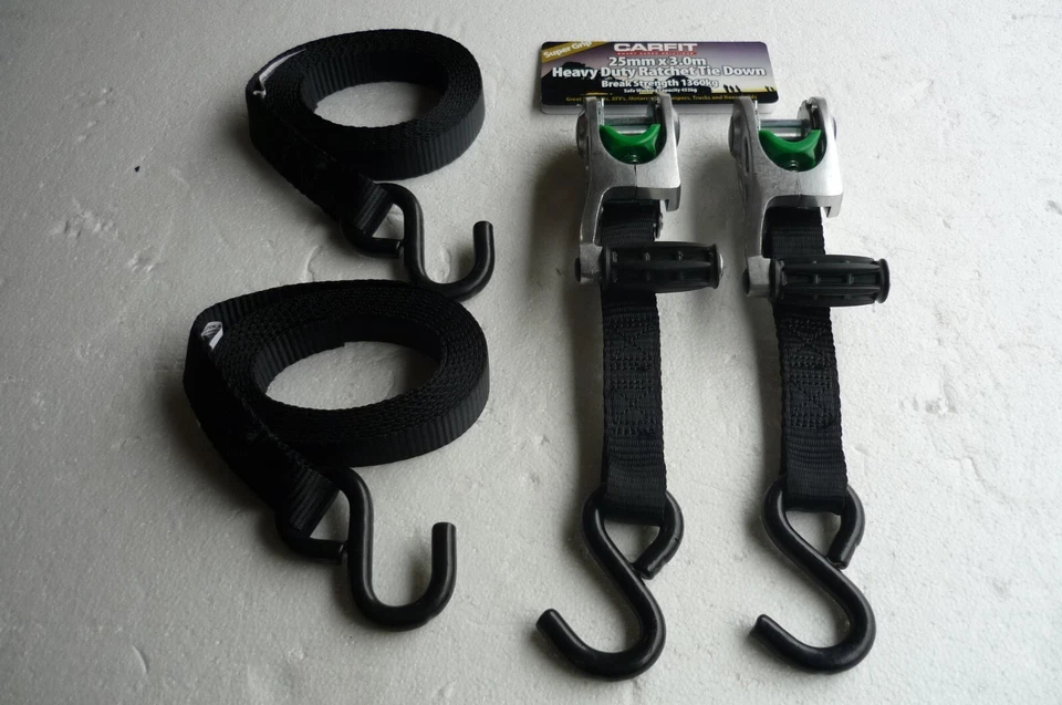 Carfit Ratchet Tie Down Cargo Strap with L-Shape Handle 25mm .0m 46RTL2530-1