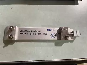 KING KA120 MOUNTING BRACKET 071-4021-00 KA 120 AIRCRAFT AVIONICS 071-04021-0000 - Picture 1 of 2