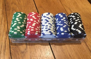 100 Poker Chips - Picture 1 of 5
