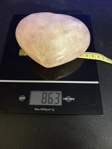 862g Natürlicher Rosa Rose Herzform Quarz Kristall Herz Heil Edelstein 12,5 cm - Bild 1 von 1
