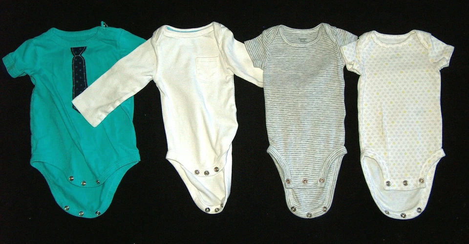 4 Lotto Bambino Neonato 0-3M Oneies (2) Carter's, (1) Circo, (1) Nuvola Isola VG - Immagine 1 di 4