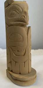 Kitsumkalum BC Holzschnitzerei Totem klein 7" signiert Dorothy Horner 1988 - Bild 1 von 12