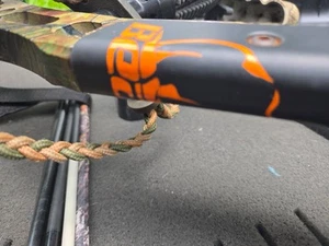 Compound Bow - Picture 1 of 5