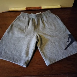 Jordan Jumpman Big Logo Pull On Shorts Gray Big Boys Size Large 12-13 Years - Picture 1 of 1