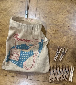 Vintage Champion Clothes Pin Bag with 10 Clothespins, Kitchen/Laundry Room Decor - Picture 1 of 9