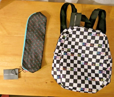 Mini mochila y bolsa de cosméticos KENDALL + KYLIE a cuadros estampado de firma nueva con etiquetas Foto 1 de 4
