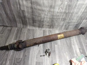 2000-2006 CHEVROLET SUBURBAN TAHOE FRONT DRIVE SHAFT OEM 15182095 - Picture 1 of 10