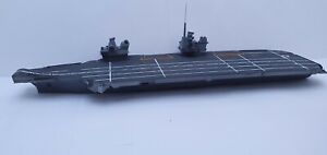 HMS Queen Elizabeth aircraft carrier 1/700  waterline ship kit with F35.