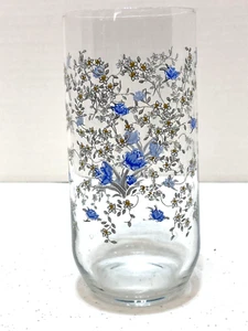 Vaso de vidrio Romantique By Arcopal 16 OZ flores azules patrón de margarita festoneado - Imagen 1 de 7