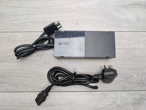 Xbox One Power Supply Official Microsoft Power Bank + Cables - Picture 1 of 6