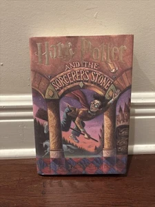 Harry Potter and the Sorcerer's Stone 1st American Edition October 1998 - Foto 1 di 9