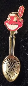 CLEVELAND INDIANS "SPOON" LAPEL PIN - Picture 1 of 1