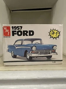 AMT Ertl 1:25 Scale 1957 Ford 3 Options in 1 Model Kit NEW OPEN BOX  - Picture 1 of 11