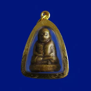 Phra LP Ngern Estatua Talismán Oro Micrón Estuche Colgante Antiguo Buda Tailandés Amuleto - Imagen 1 de 4