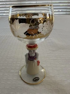 VINTAGE GOEBEL HUMMEL FIGURAL WINE 0R CORDIAL ETCHED GLASS IN 22K GOLD TRIM - Picture 1 of 3