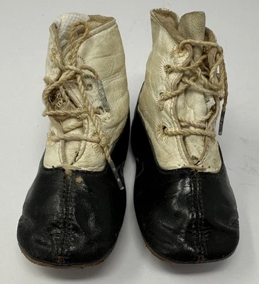 复古 VICTORIAN DOLL TODDLER 婴儿鞋码黑色和白色系带鞋 — 第 1/4 张图片