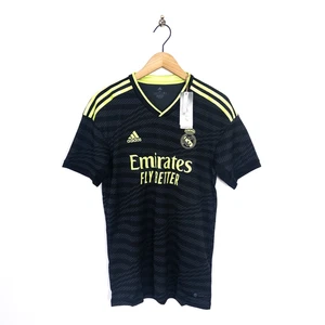 Camiseta adidas Real Madrid Tercera 2022-2023 Negra Amarilla - Talla M NUEVA - Imagen 1 de 12