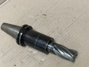 Cône de fraisage SA40 - porte fraise queue CM5 - avec fraise 5 lèvres Ø 30 mm - Bild 1 von 3