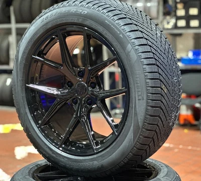 Audi Q6 e-tron 20 Zoll Winterräder Schwarz 235/55 u. 285/45R20 Hankook - Bild 1 von 2