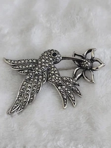 Broche prendedor vintage Avon colibrí tono plateado metal marcasita flor usado en excelente estado - Imagen 1 de 4